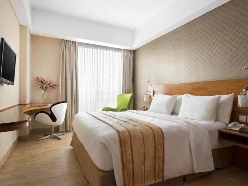 Hariston Hotel & Suites, Pluit - Джакарта Номер фото