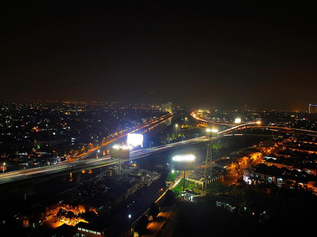 Hariston Hotel & Suites, Pluit - Джакарта Екстер'єр фото